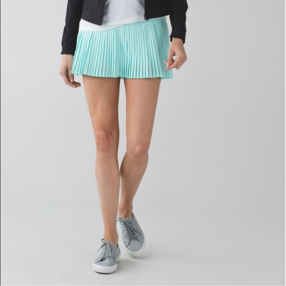 Lululemon pleat to street tranquil blue/ ace spot